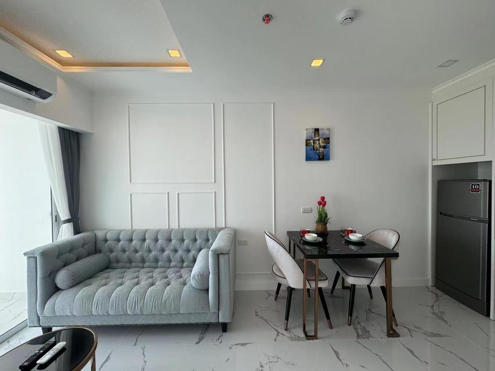 The Empire Chic Residence Jomtien & Yahaha Exteriör bild