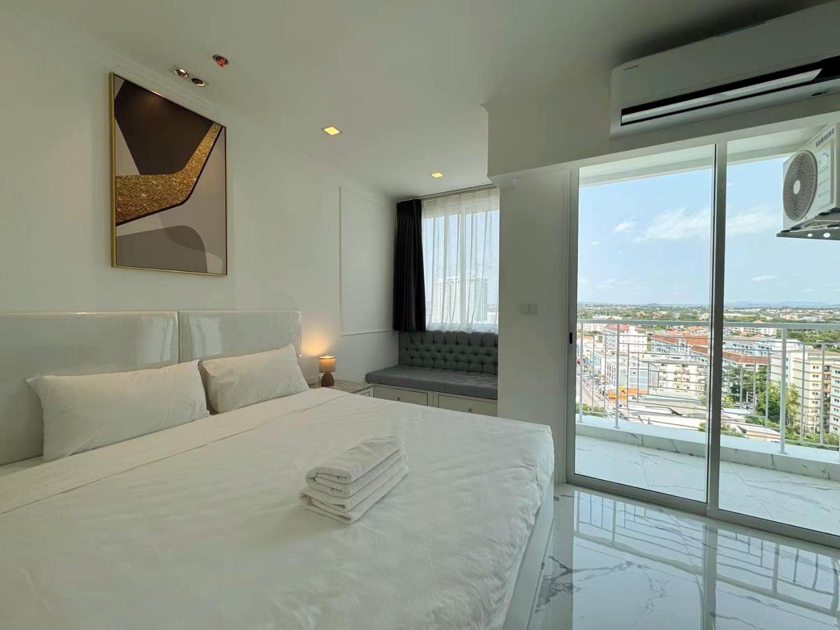 The Empire Chic Residence Jomtien & Yahaha Exteriör bild