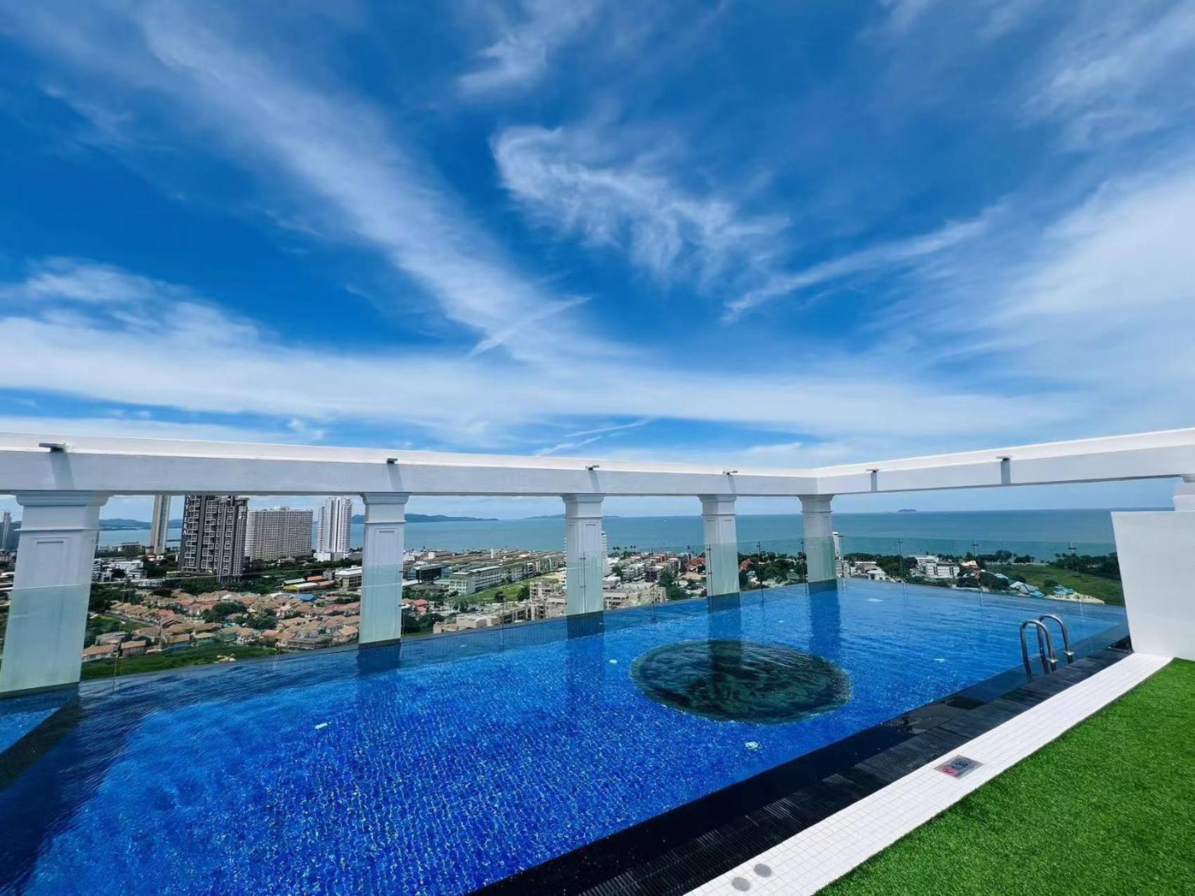 The Empire Chic Residence Jomtien & Yahaha Exteriör bild